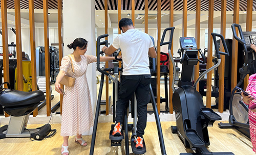 外贸客户如何选择中国健身器材厂家